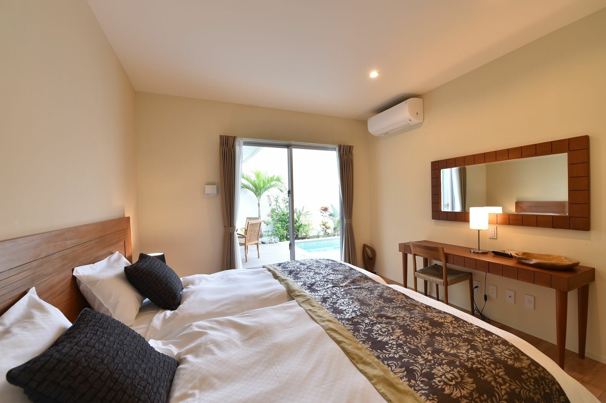 Feliz Villa Suite Miyakojima Ueno Miyakojima (Okinawa) Exterior foto